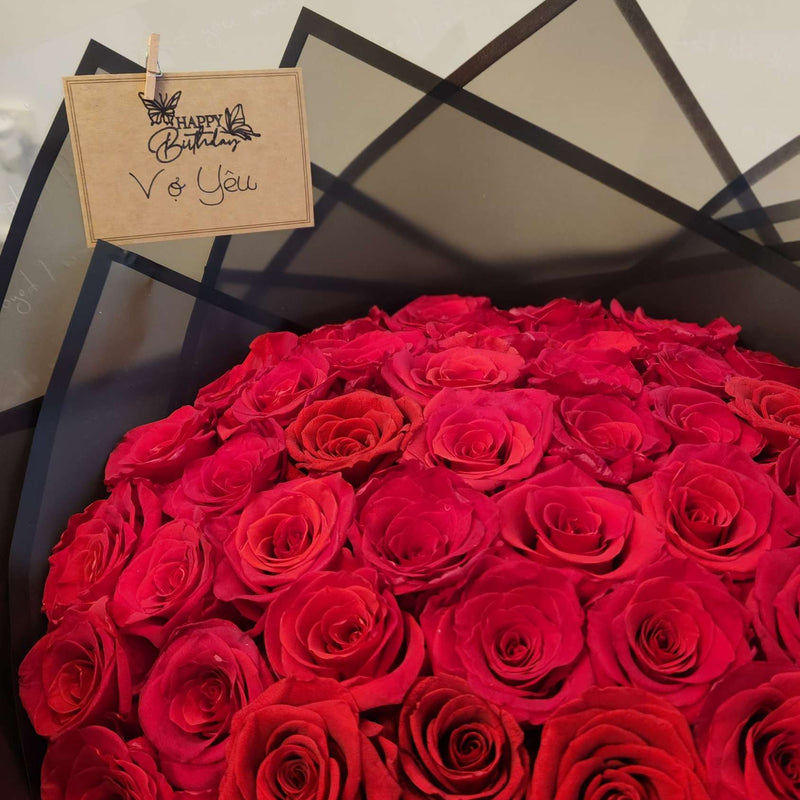 60 preserved red roses luxury image 2