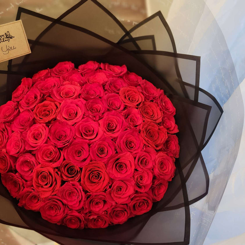 60 preserved red roses luxury image 0
